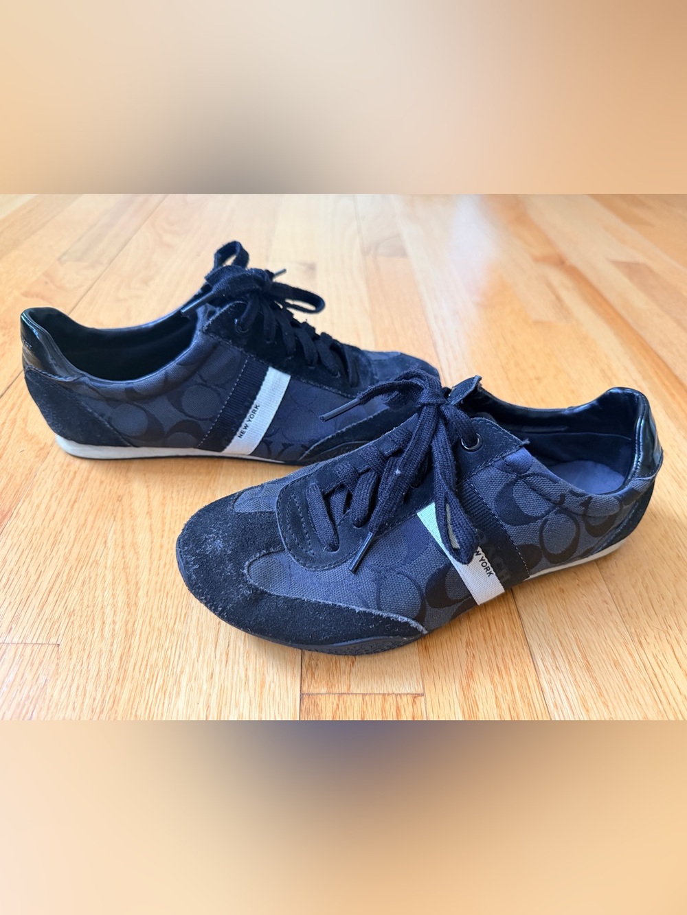 Coach Courtney  Black/White Suede Canvas Coach Logo Sneakers Womens Size 9B